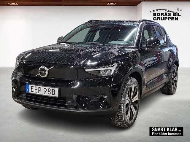 Begagnad Volvo XC40 Plus 172 kW (234 HK) 2023 Svart SUV