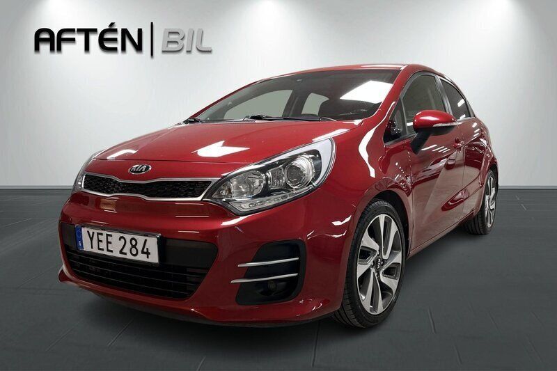 Röd Begagnad 2016 Kia Rio 3 Sedan | 94 800 kr (Marknadspris) - Bild 1/3