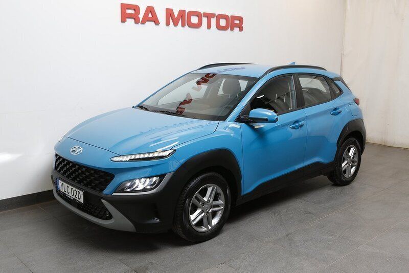 Blå Begagnad 2021 Hyundai Kona Essential SUV | 188 800 kr (Marknadspris) - Bild 1/3