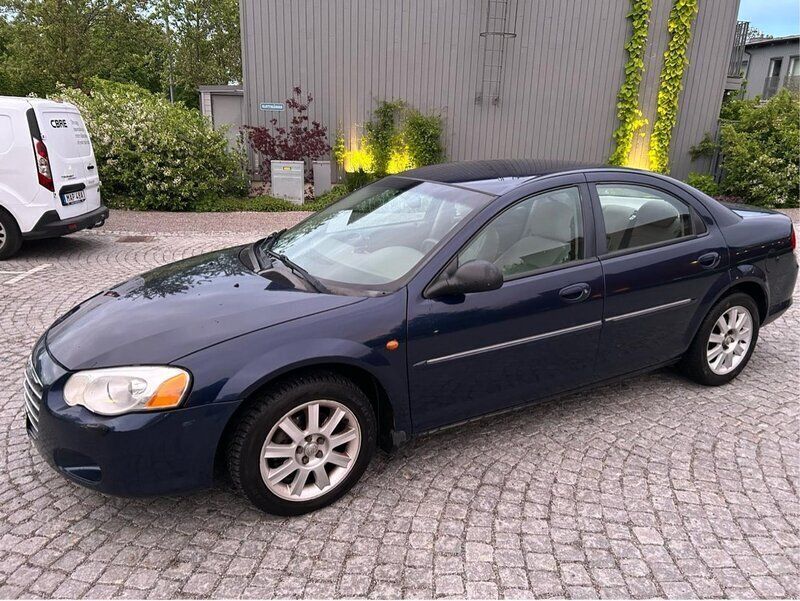 Blå Begagnad 2005 Chrysler Sebring Sedan | 26 000 kr (Dyr) - Bild 1/4