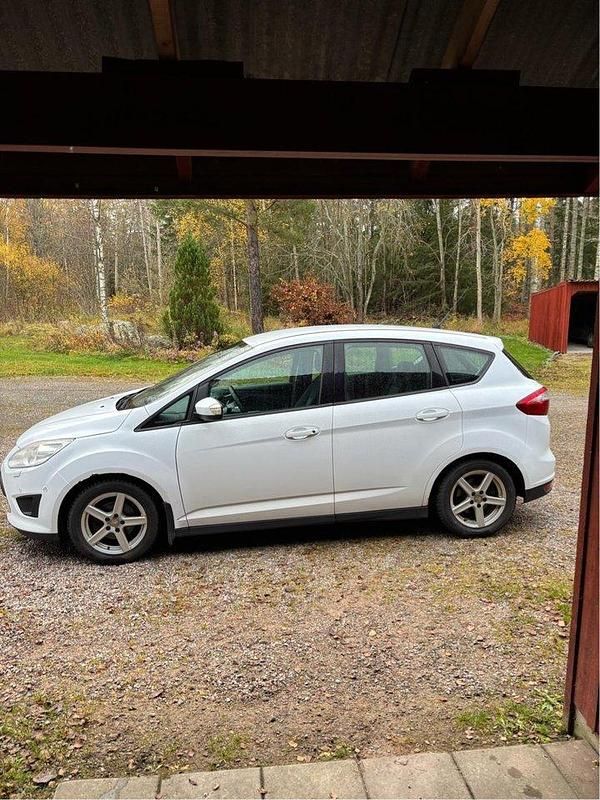 Vit Begagnad 2012 Ford C-MAX Trend Minibuss | 39 000 kr (Marknadspris) - Bild 1/2