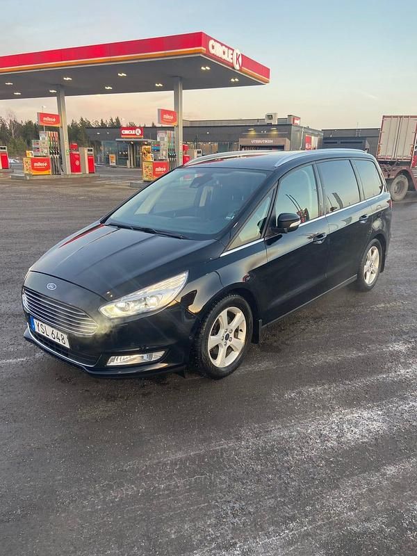 Begagnad 2018 Ford Galaxy Minibuss | 75 000 kr (Marknadspris) - Bild 1/4