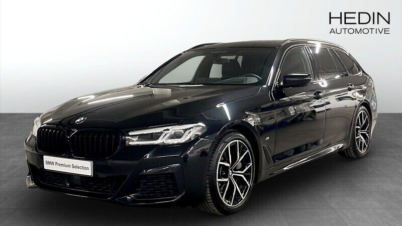 Begagnad 2024 BMW 530 Kombi | 638 700 kr - Bild 1/4