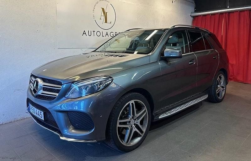 Grå (selenite grå) Begagnad 2016 Mercedes GLE350 AMG SUV | 299 900 kr (Marknadspris) - Bild 1/4