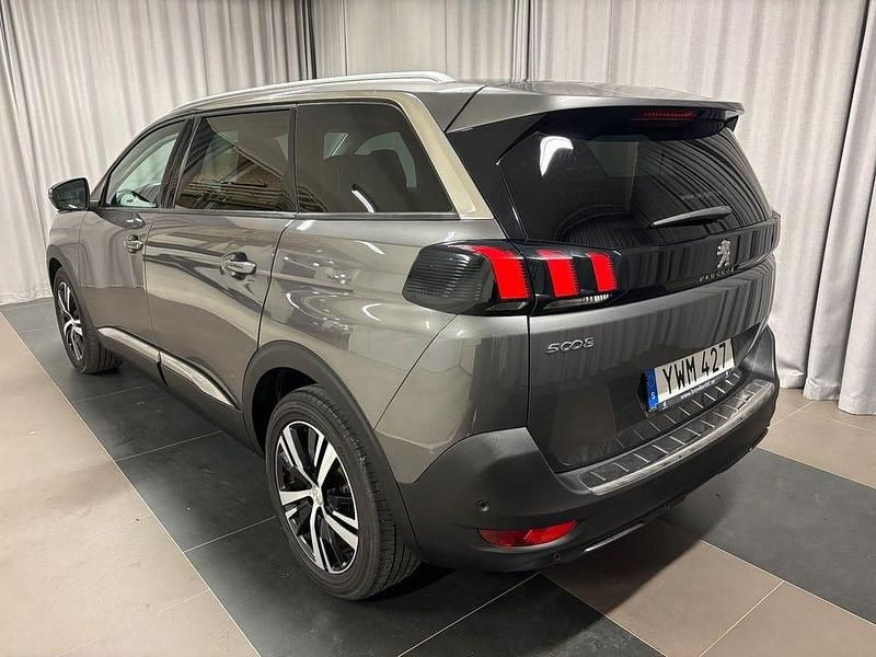 Begagnad Peugeot 5008 Allure 165 HK (121 kW) 2017 Mörkgrå Minibuss