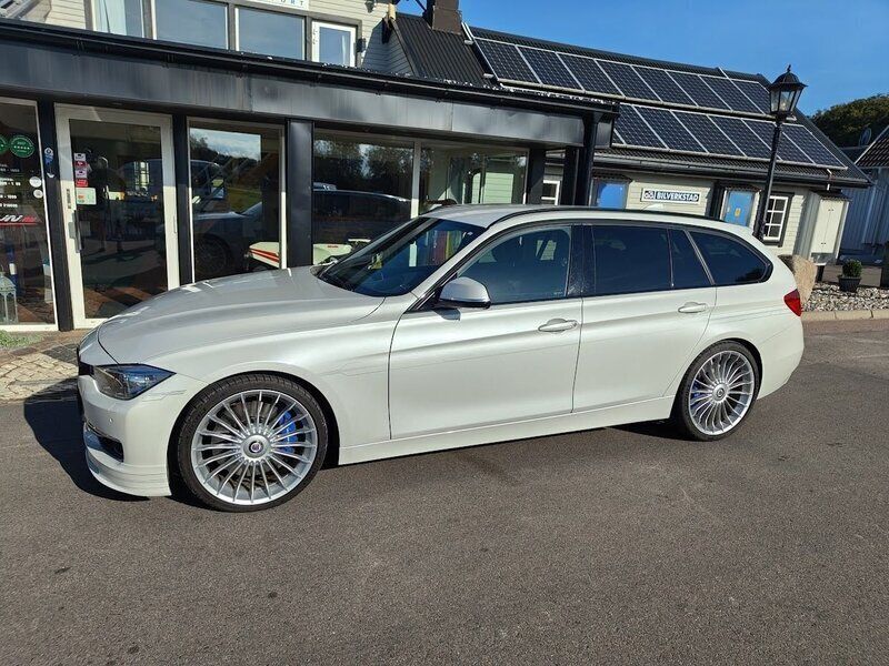Vit Begagnad 2015 Alpina B3 Kombi | 469 000 kr - Bild 1/4