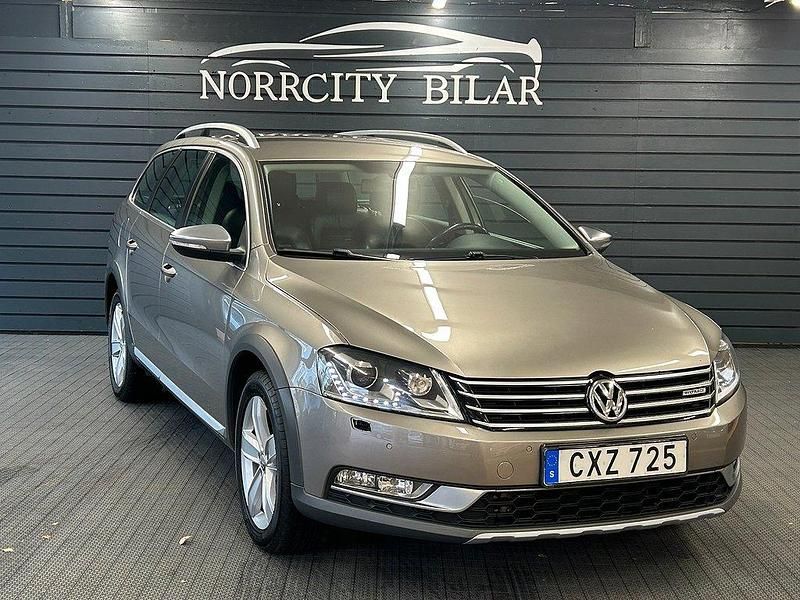 Ljusbrun (brun) Begagnad 2014 VW Passat Alltrack Kombi | 99 800 kr (Bra pris) - Bild 1/4