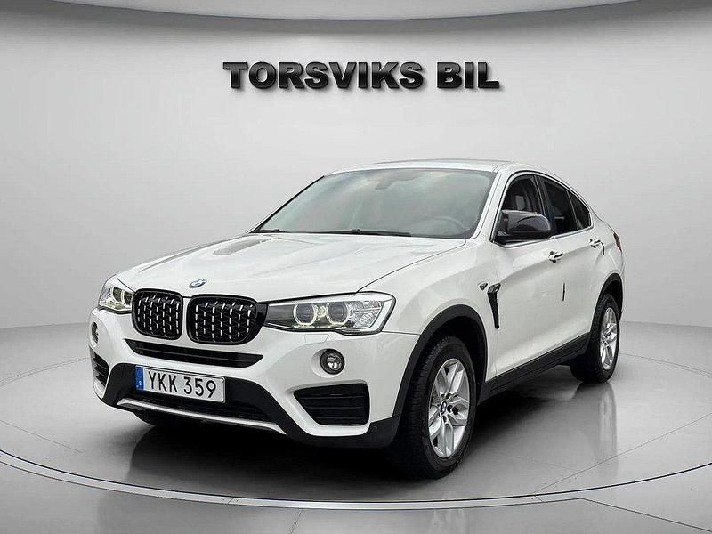 Vit Begagnad 2017 BMW X4 SUV | 239 900 kr (Lite dyr) - Bild 1/4