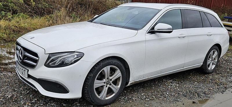 Begagnad 2019 Mercedes E200 Kombi | 289 000 kr - Bild 1/3