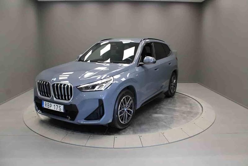 Grå Begagnad 2025 BMW X1 SUV | 549 000 kr - Bild 1/1
