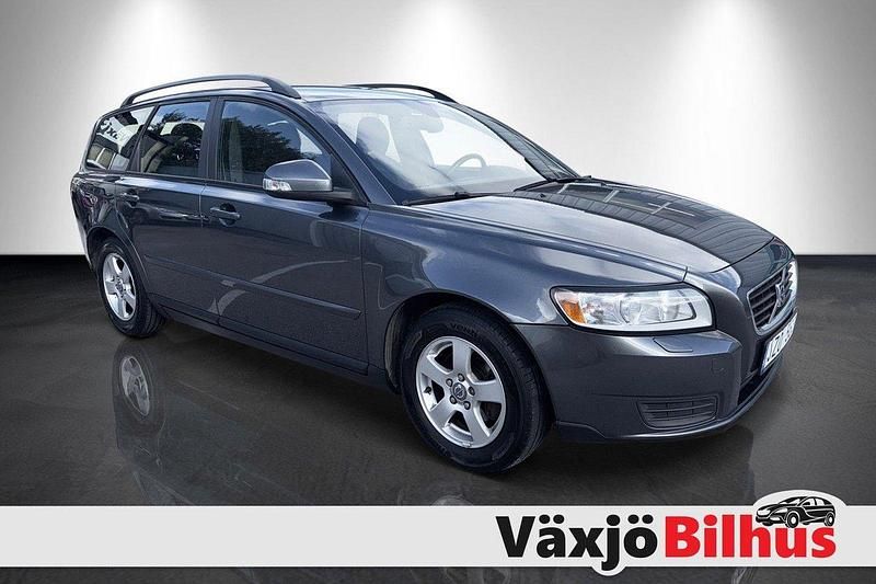 Begagnad Volvo V50 Kinetic 125 HK (91 kW) 2009 Grå Kombi