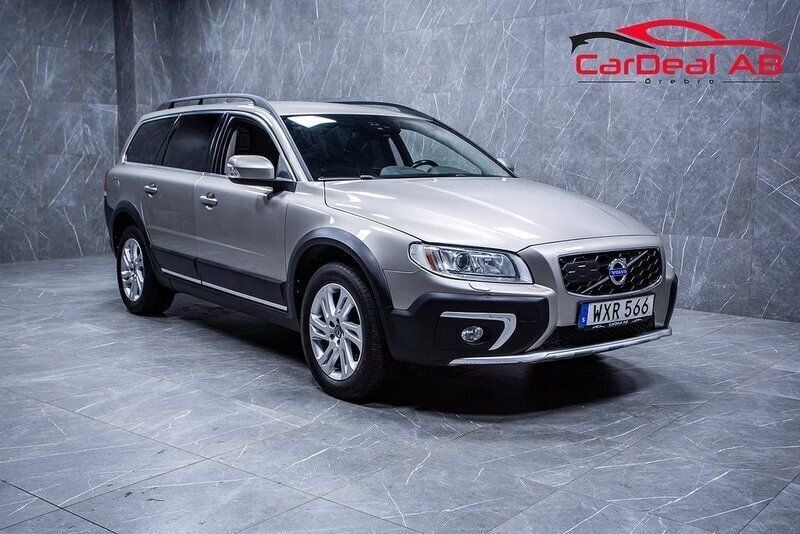 Ljusbrun (brun) Begagnad 2016 Volvo XC70 Momentum SUV | 174 800 kr (Marknadspris) - Bild 1/4