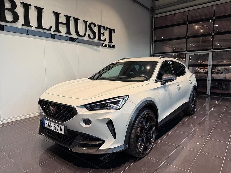 Begagnad Cupra Formentor VZ 390 HK (286 kW) 2023 Grå (grå (taiga grey)) SUV