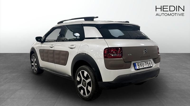 Begagnad Citroën C4 Cactus Feel 92 HK (67 kW) 2014 Vit Halvkombi