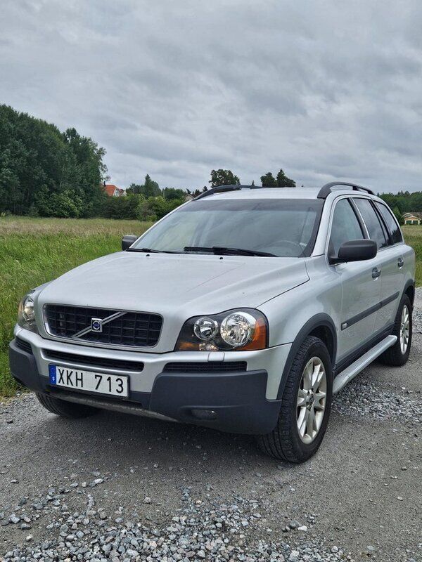Grå Begagnad 2006 Volvo XC90 Summum SUV | 43 000 kr (Superpris) - Bild 1/2