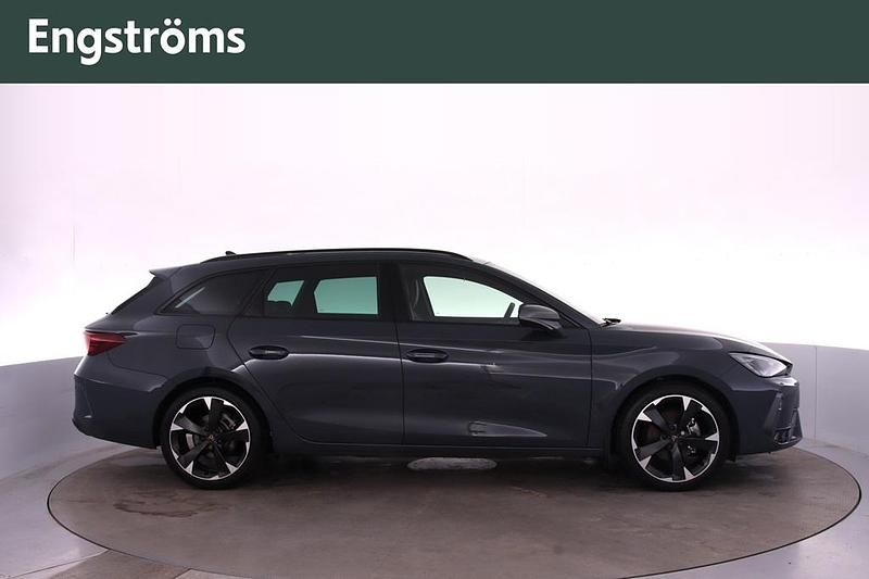 Begagnad Cupra Leon 150 HK (110 kW) 2024 Blå Kombi