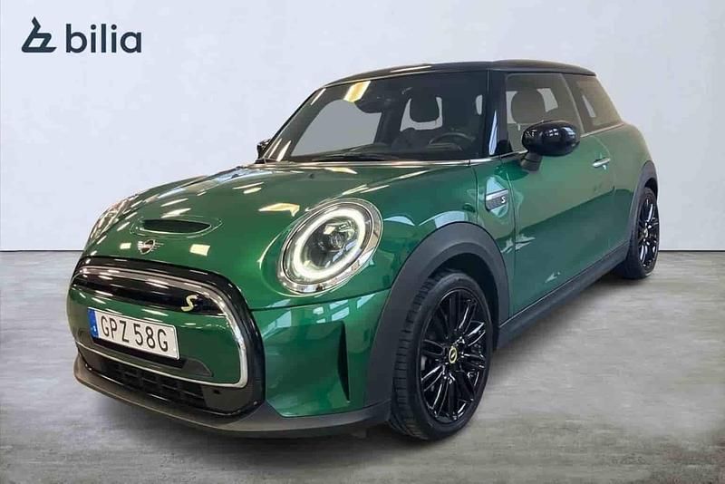 Grön Begagnad 2022 Mini Cooper SE Halvkombi | 214 900 kr (Marknadspris) - Bild 1/1
