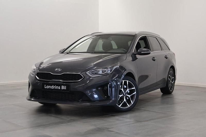 Grå Begagnad 2019 Kia Ceed Sportswagon GT-Line Kombi | 189 700 kr (Marknadspris) - Bild 1/4