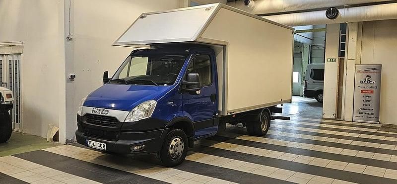 Begagnad Iveco Daily 170 HK (125 kW) 2012 Blå Minibuss