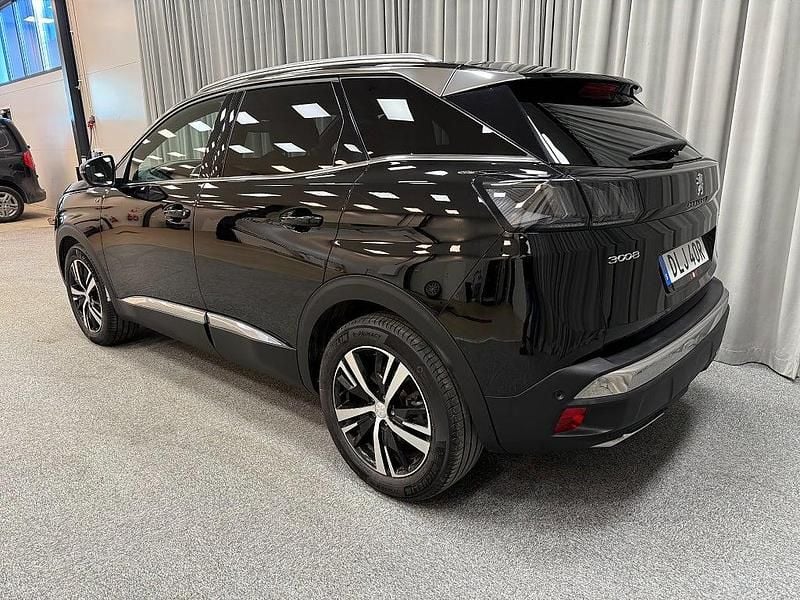 Begagnad Peugeot 3008 GT 131 HK (96 kW) 2023 Svart (perla nera black) SUV