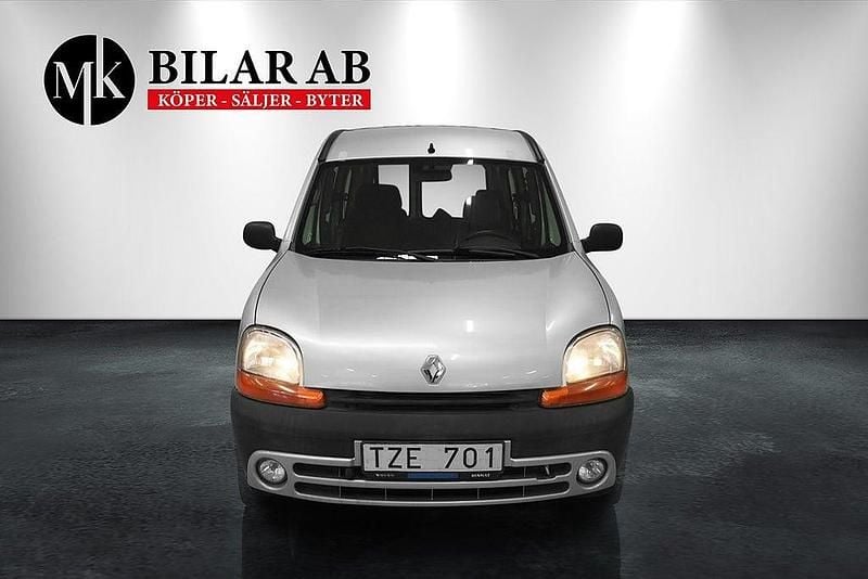 Begagnad Renault Kangoo 96 HK (70 kW) 2003 Ljusgrå Minibuss
