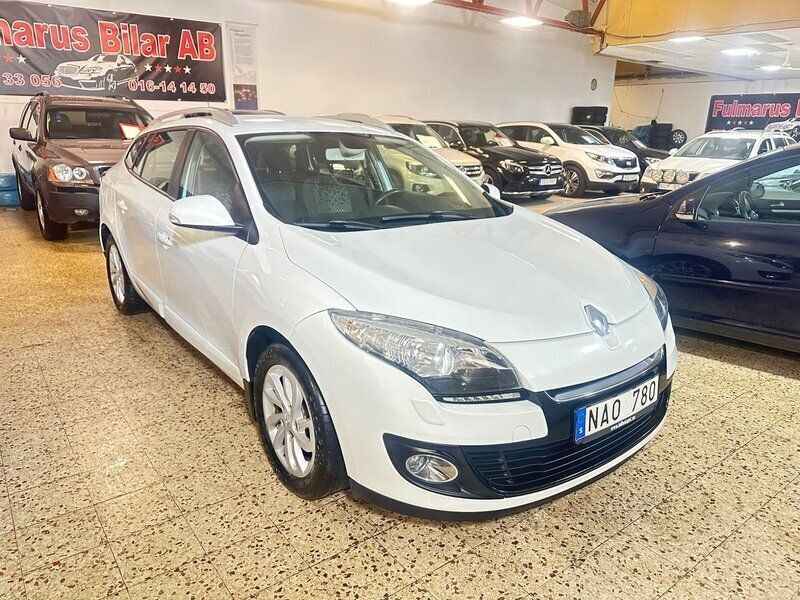 Vit Begagnad 2012 Renault Mégane GrandTour Kombi | 65 000 kr (Marknadspris) - Bild 1/4