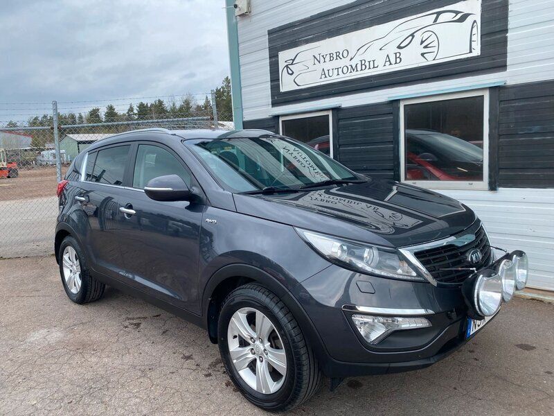 Grå Begagnad 2013 Kia Sportage EX SUV | 114 900 kr (Marknadspris) - Bild 1/4