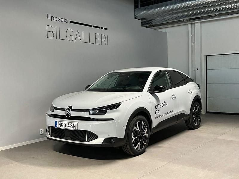 Vit Ny 2025 Citroën C4 Halvkombi | 289 400 kr (Marknadspris) - Bild 1/4