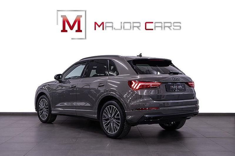 Begagnad Audi Q3 Advanced Plus 150 HK (110 kW) 2024 Grå SUV