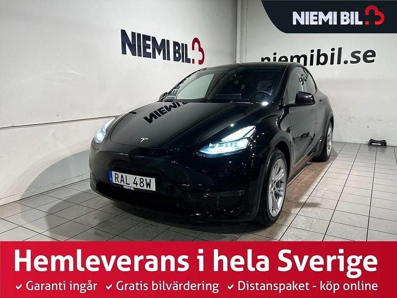 Svart Begagnad 2023 Tesla Model Y Long Range AWD SUV | 439 900 kr (Marknadspris) - Bild 1/4