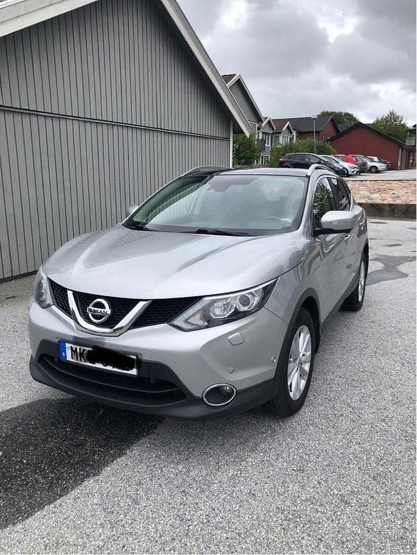 Silver Begagnad 2014 Nissan Qashqai SUV | 92 500 kr (Lite dyr) - Bild 1/4