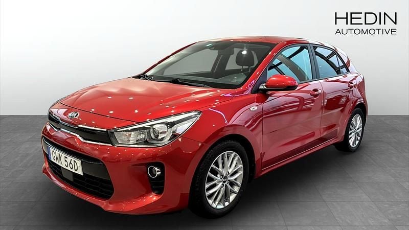 Röd Begagnad 2019 Kia Rio Halvkombi | 149 900 kr (Bra pris) - Bild 1/4