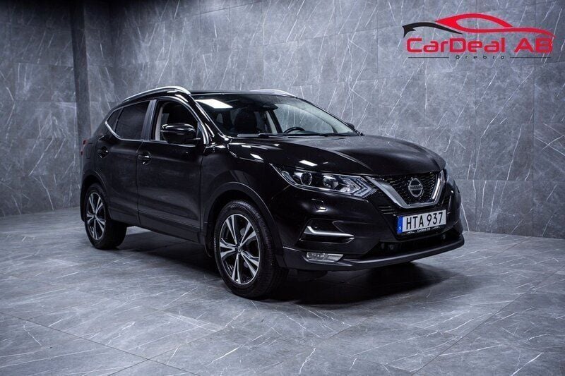 Svart Begagnad 2018 Nissan Qashqai N-Connecta SUV | 128 800 kr (Bra pris) - Bild 1/4