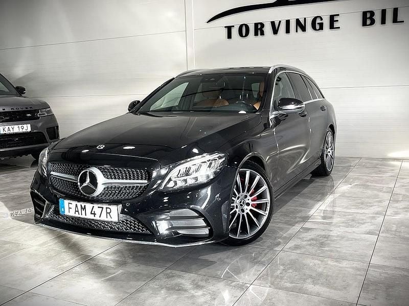 Svart Begagnad 2019 Mercedes C220 AMG line Kombi | 239 000 kr (Marknadspris) - Bild 1/4