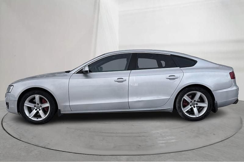 Begagnad Audi A5 Sportback 211 HK (155 kW) 2010 Silver Halvkombi