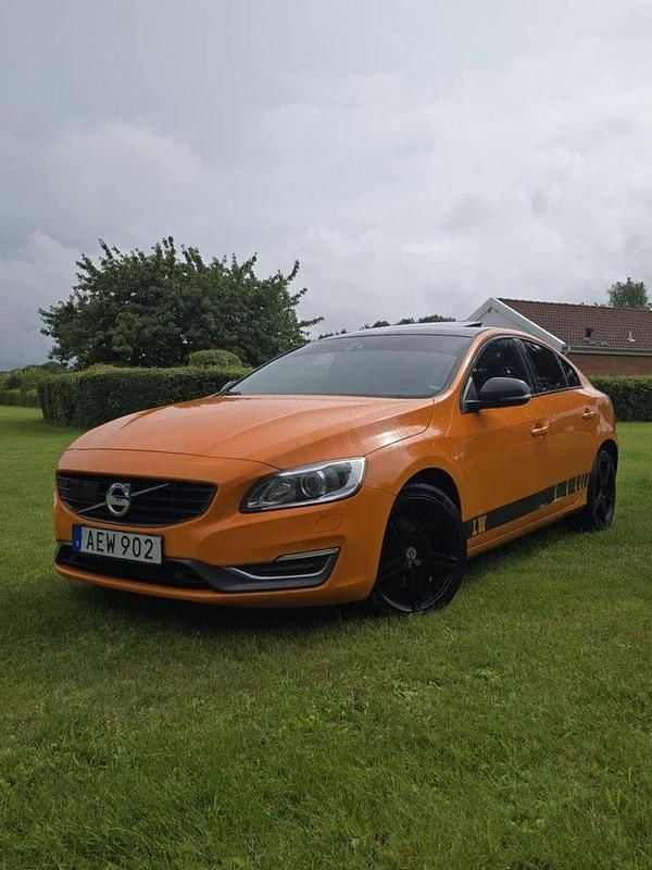 Svart Begagnad 2014 Volvo S60 Summum Sedan | 119 000 kr (Bra pris) - Bild 1/1