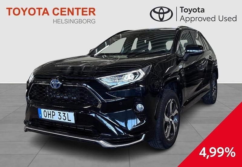 Svart Begagnad 2021 Toyota RAV4 Active SUV | 369 900 kr (Marknadspris) - Bild 1/3