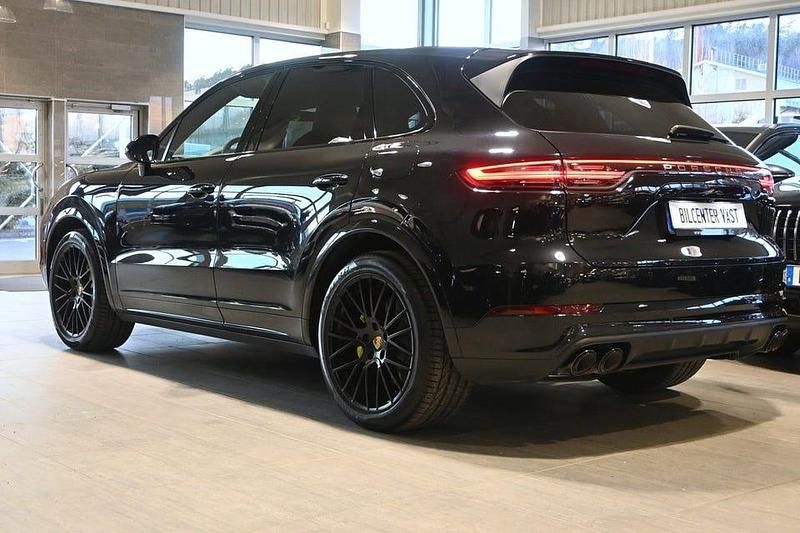 Begagnad Porsche Cayenne 462 HK (339 kW) 2020 Svart SUV