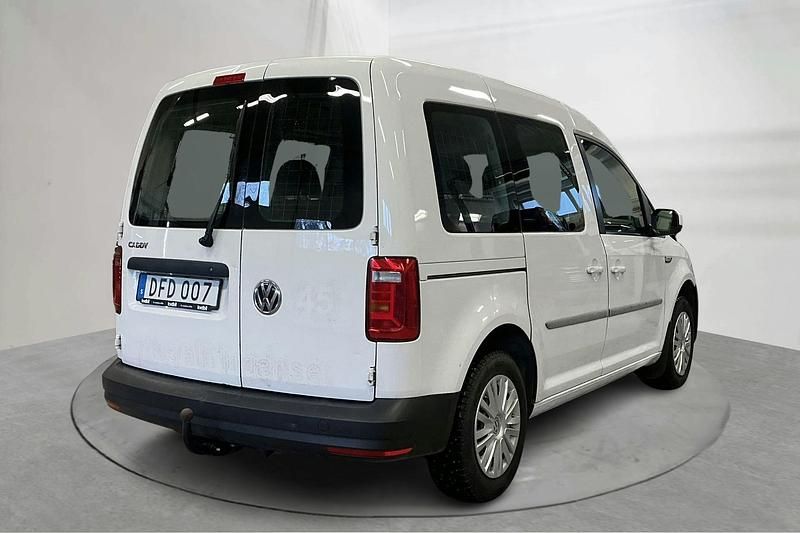 Begagnad VW Caddy Life 102 HK (75 kW) 2018 Vit Minibuss