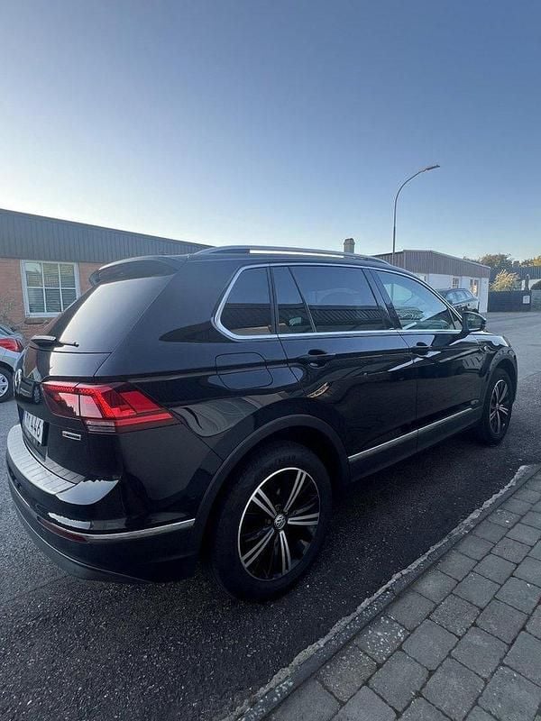 Svart Begagnad 2019 VW Tiguan GT SUV | 239 900 kr (Bra pris) - Bild 1/4