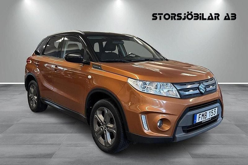 Orange Begagnad 2015 Suzuki Vitara GL SUV | 134 000 kr (Marknadspris) - Bild 1/4