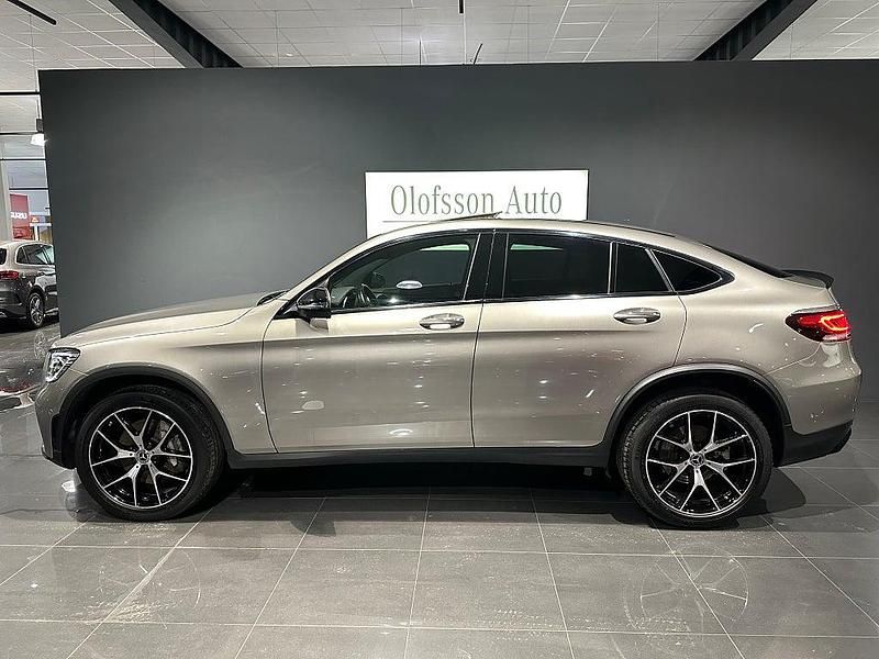 Begagnad Mercedes GLC300e AMG line Plus 211 HK (155 kW) 2022 Silver Sportkupé