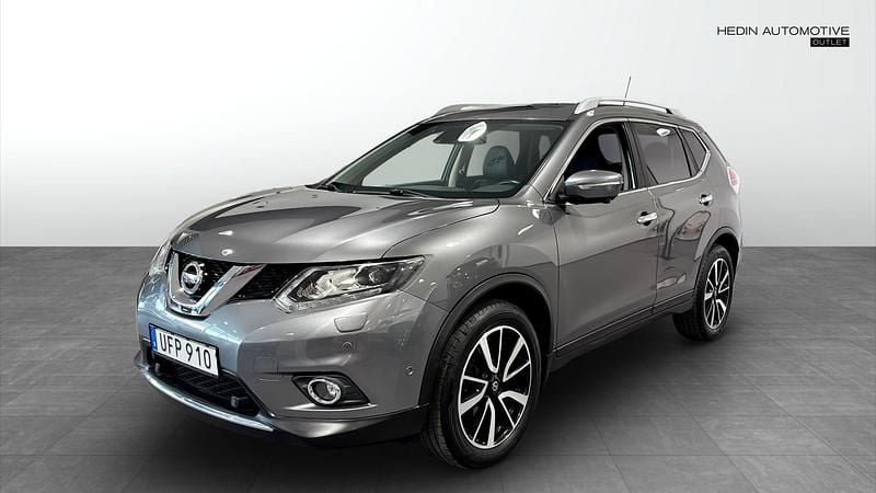Grå Begagnad 2017 Nissan X-Trail SUV | 149 900 kr (Marknadspris) - Bild 1/4
