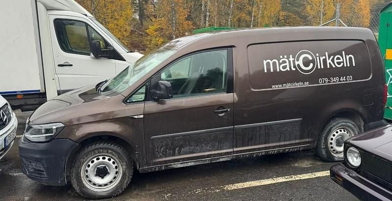 Brun Begagnad 2017 VW Caddy Maxi Minibuss | 55 000 kr - Bild 1/4