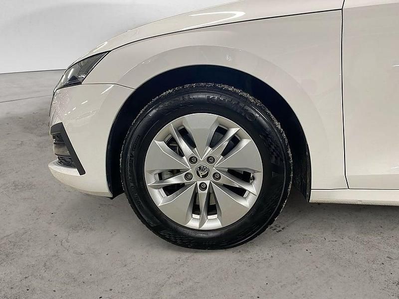 Begagnad Skoda Octavia 151 HK (111 kW) 2022 Vit Kombi