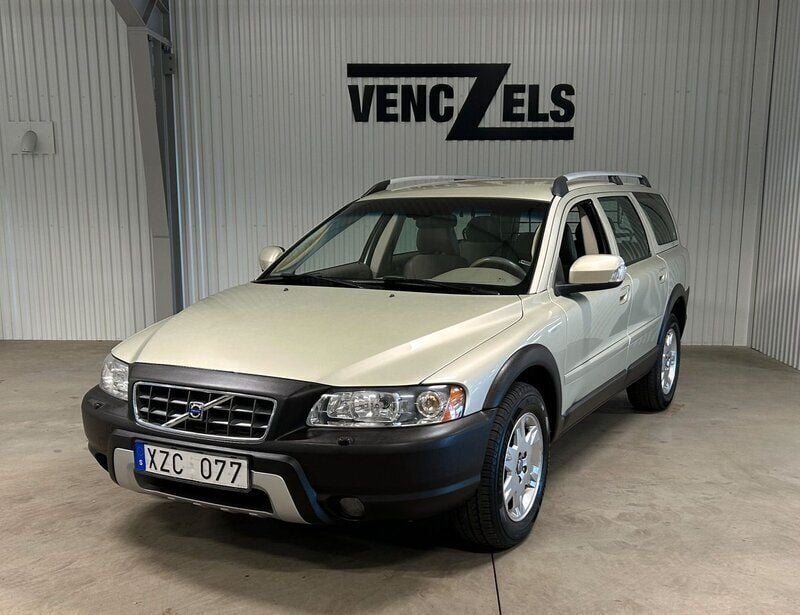 Ljusbrun Begagnad 2006 Volvo XC70 Momentum SUV | 45 000 kr (Marknadspris) - Bild 1/2