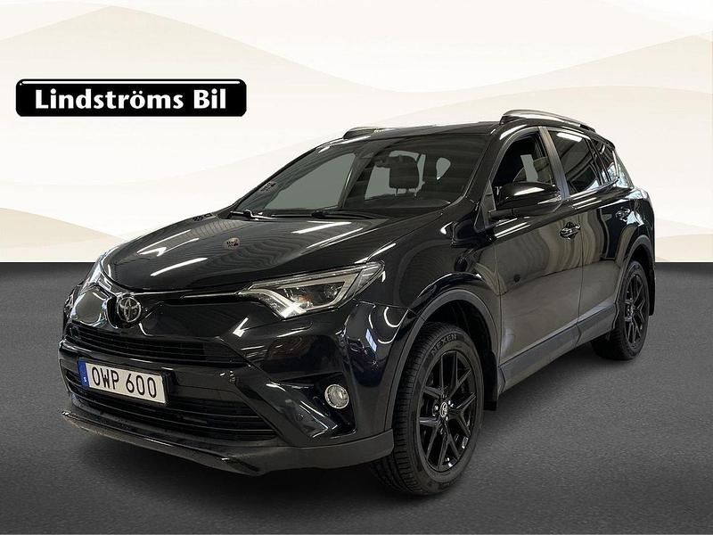 Svart Begagnad 2017 Toyota RAV4 Multidrive S SUV | 229 900 kr - Bild 1/3