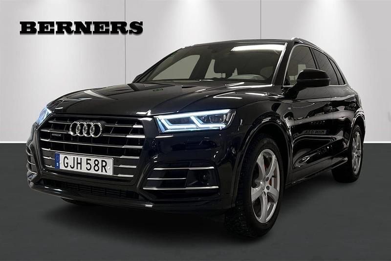 Svart Begagnad 2020 Audi Q5 Competition SUV | 379 900 kr (Marknadspris) - Bild 1/4