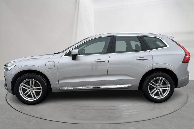 Begagnad Volvo XC60 Core 350 HK (257 kW) 2023 Silver SUV