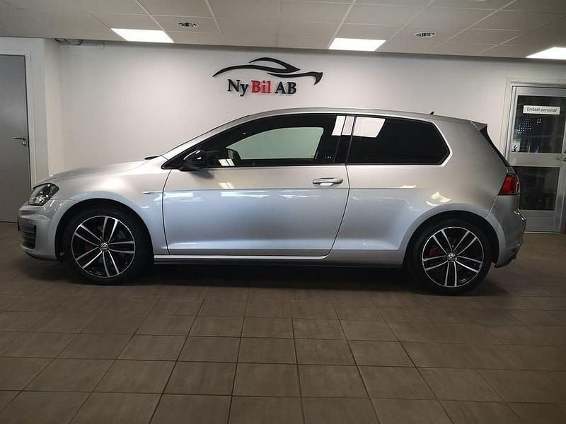 Silver Begagnad 2016 VW Golf VII GTI Halvkombi | 119 800 kr (Superpris) - Bild 1/4